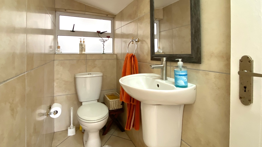 3 Bedroom Property for Sale in Velddrif Western Cape